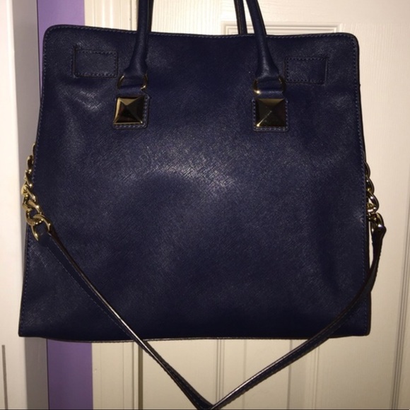 Michael Kors Hamilton Pyramid Studded Bag - Picture 4 of 4